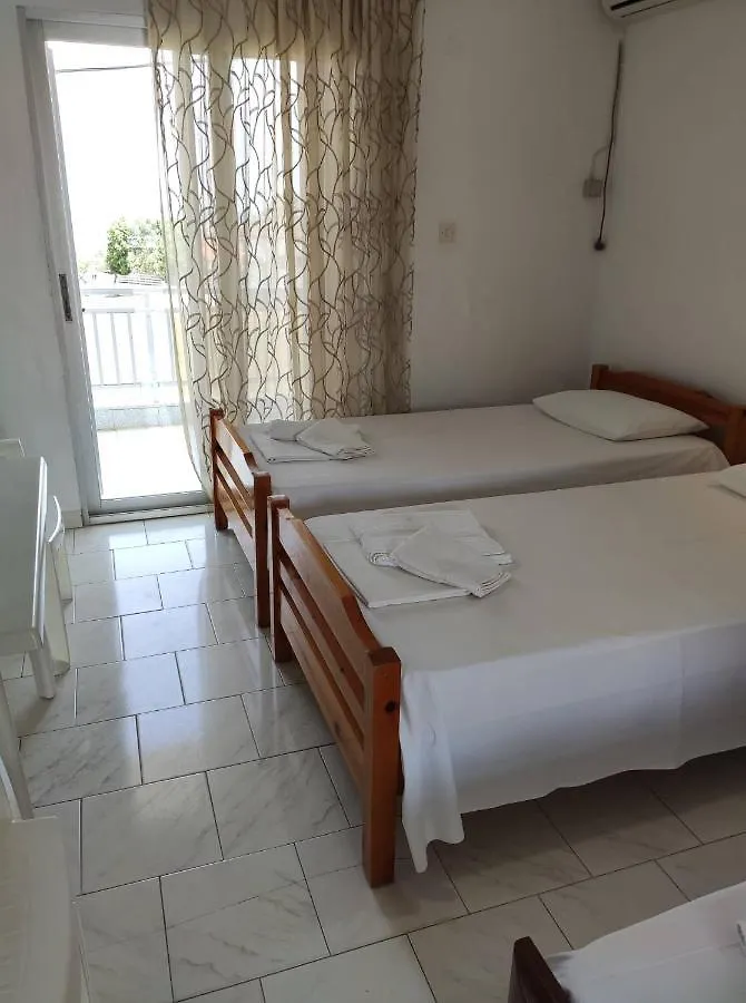 Pashalidou Rooms 4 Nea Roda Greece